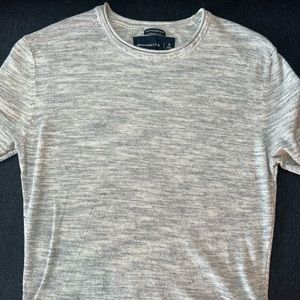 Abercrombie and Fitch Heather Grey Featherweight Basic Tee